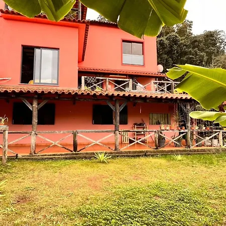 Quinta Vista O Pico Lantgård